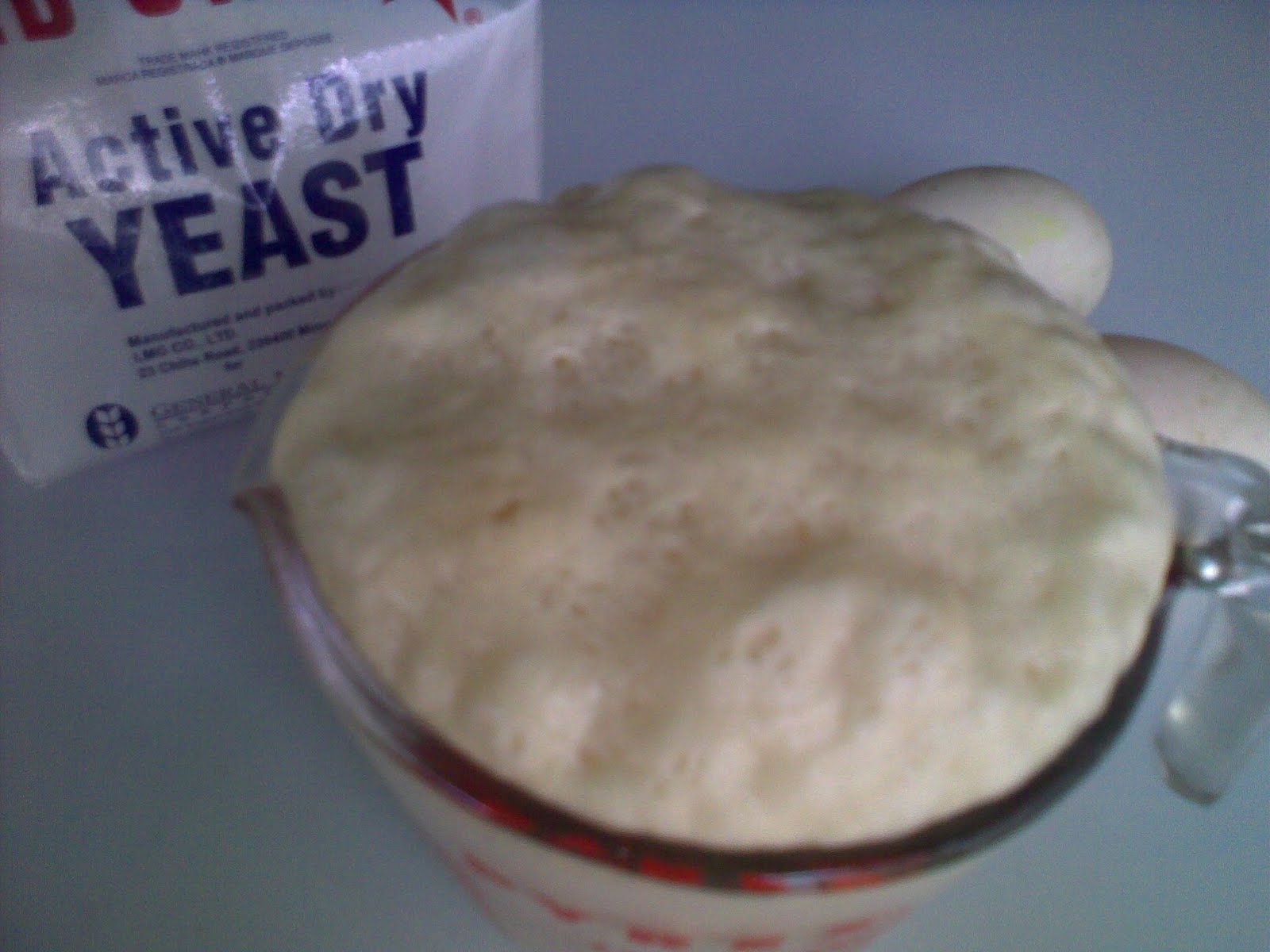 instant yeasts and active dry yeast in bread making