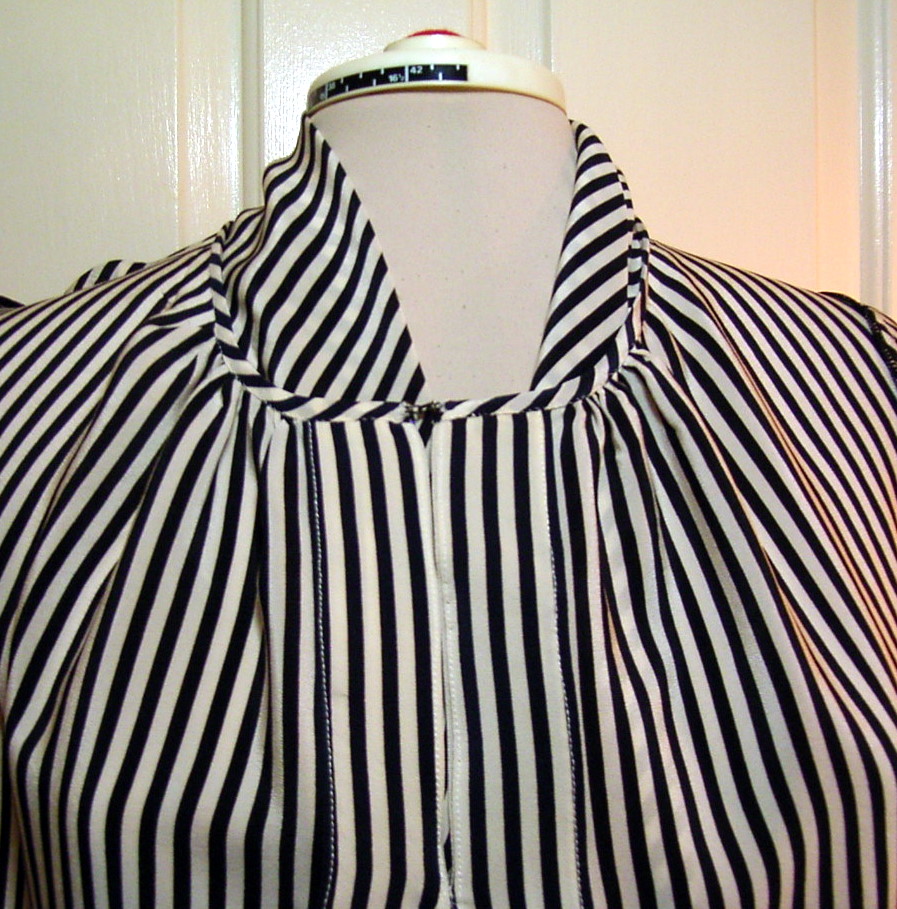 Home Made Couture: Burda tie neck blouse 10/2010