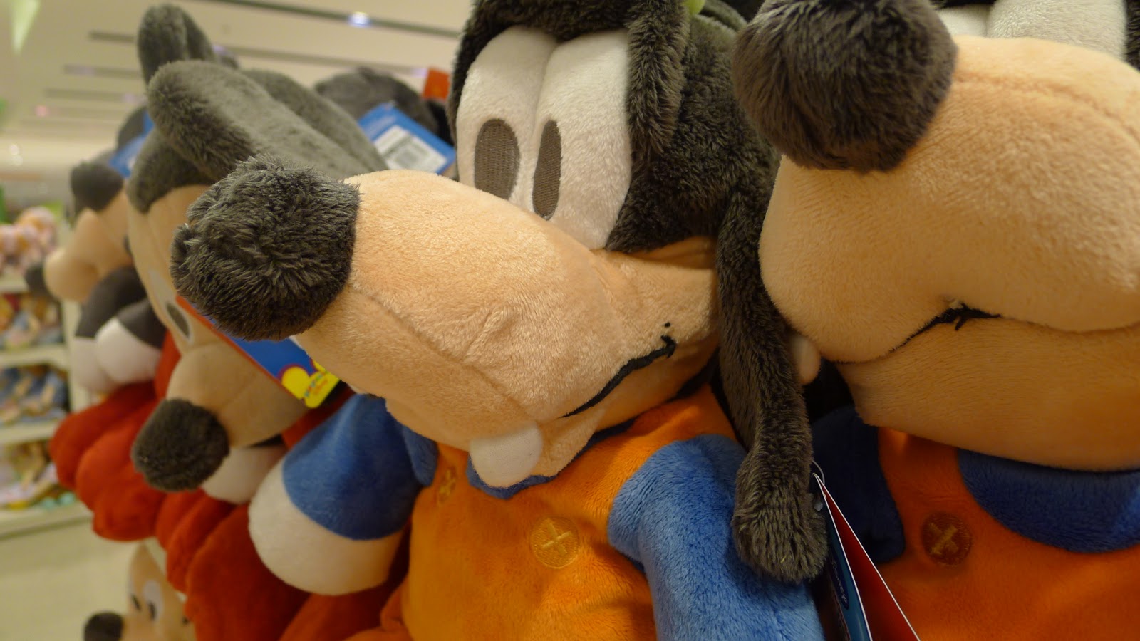 Gorabels! New, Bigger Toy Kingdom in SM Megamall