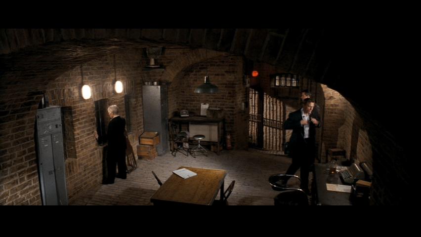 [QUANTUM_OF_SOLACE-27.jpg]