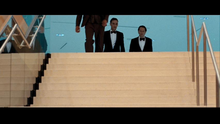 [QUANTUM_OF_SOLACE-1.jpg]