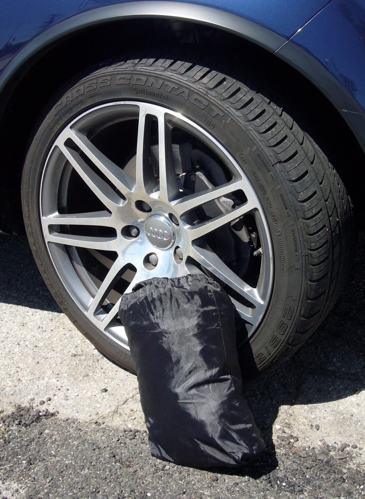 Covering Classic Cars Universal vs CustomFit Car Covers