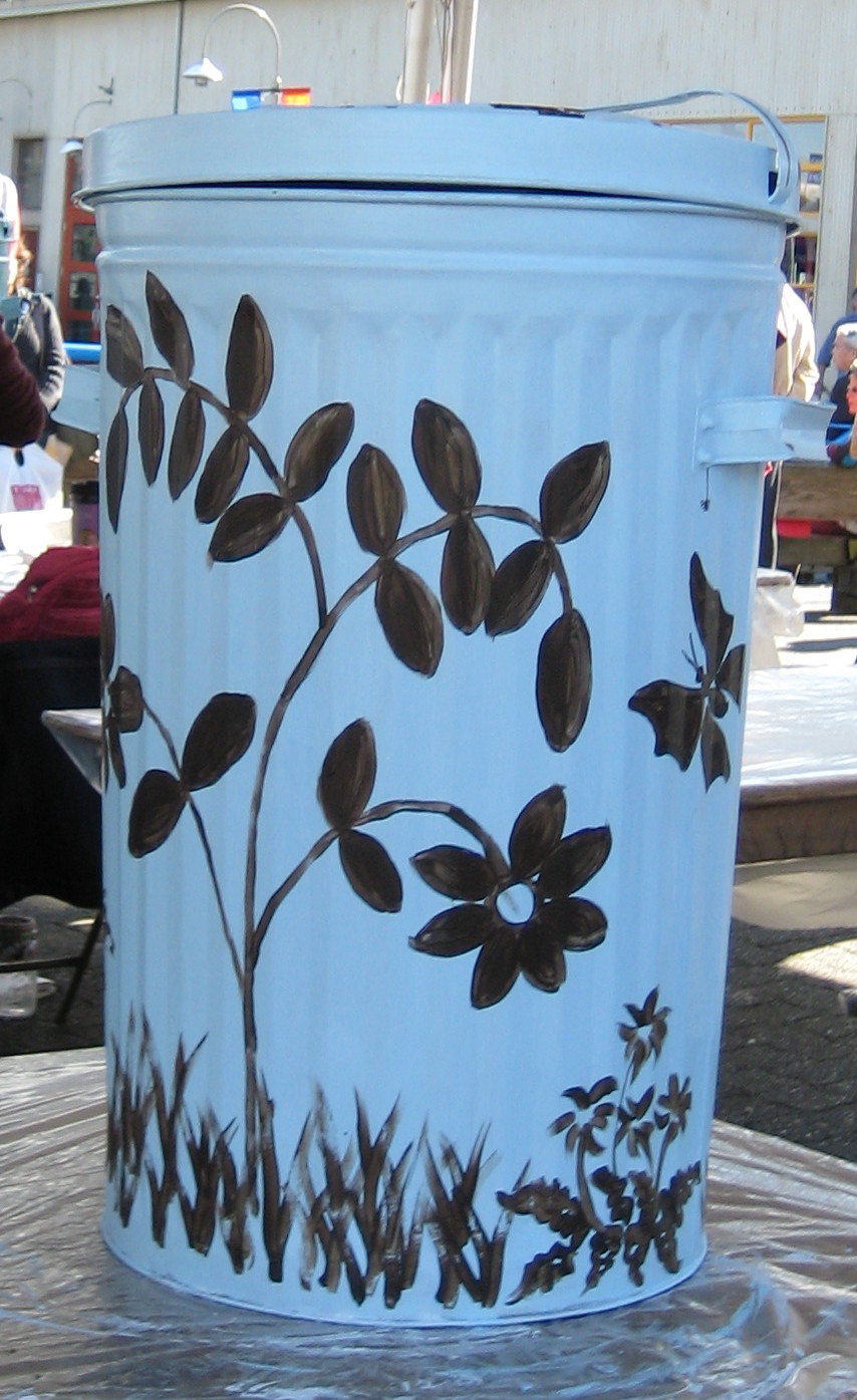 [Garbage+Can+5.jpg]