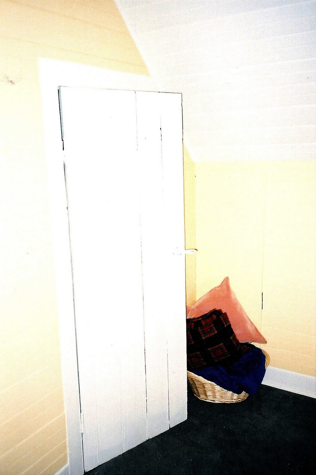 [Yellow+room+14.jpg]