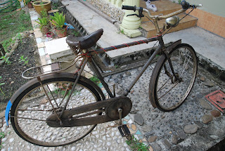 Jam Kampung: 223- Basikal Antik - Raleigh Sport (SOLD)
