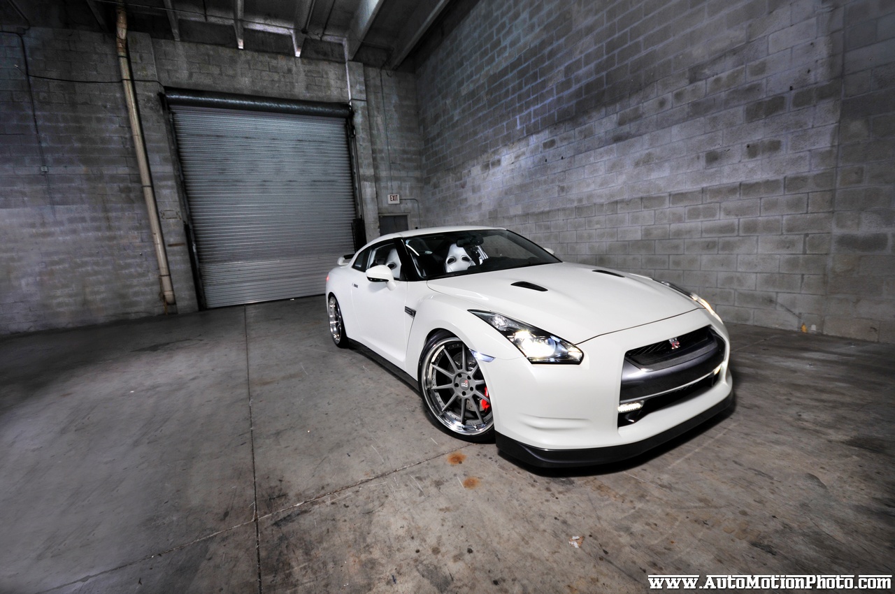 Awesome white R35 GTR | Luxury4Play.com