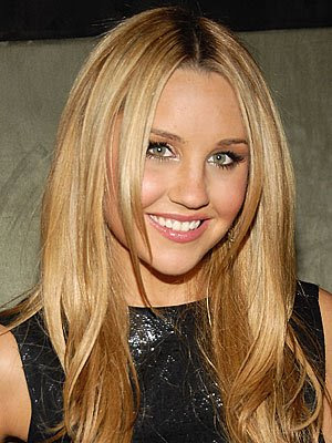 HOT HUT: Amanda Bynes hot and sexy photo / picture gallery