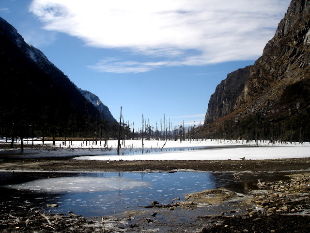 tawang arunanchal pradesh india lakes snow winters january madhuri shonga-tser