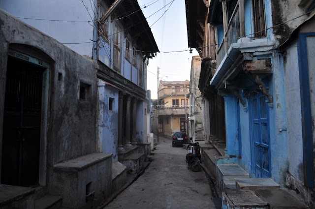 vadnagar narendra modi gujarat morning town lanes