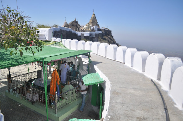 Angaarsha Pir Peer palitana gujarat religion dargah muslim islam jain travel tourism  