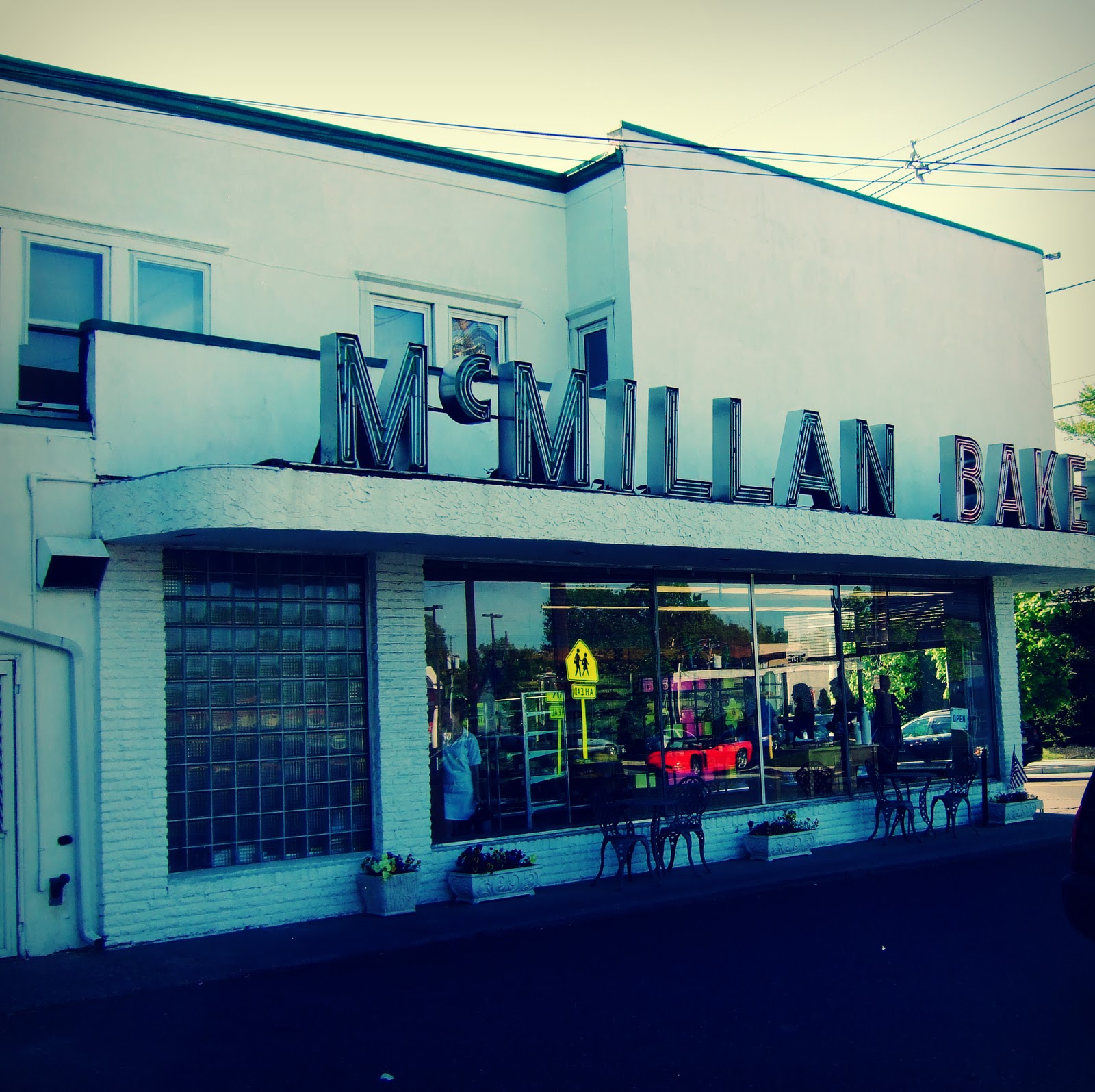 Dakin Donuts McMillans