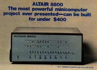 A foto do Altair 8800 na primeira página do artigo da Popular Electronics.