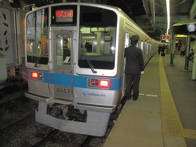 小田急線 各停 相武台前行き 2000形(平日1本運行)