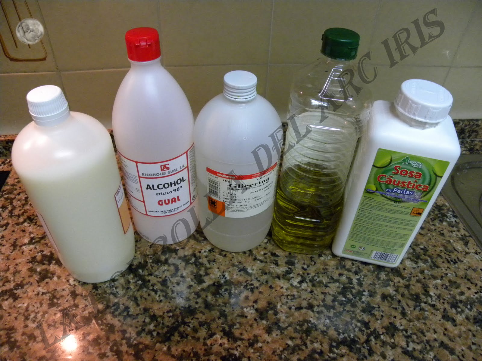 Puede hacer con liquida pura se glicerina jabon