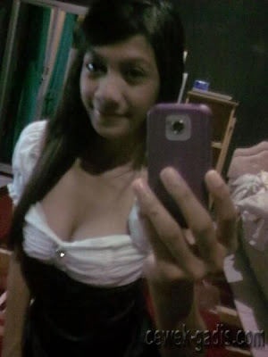 Gambar Bogel Sweet Kiera in da house   Melayu Boleh.Com