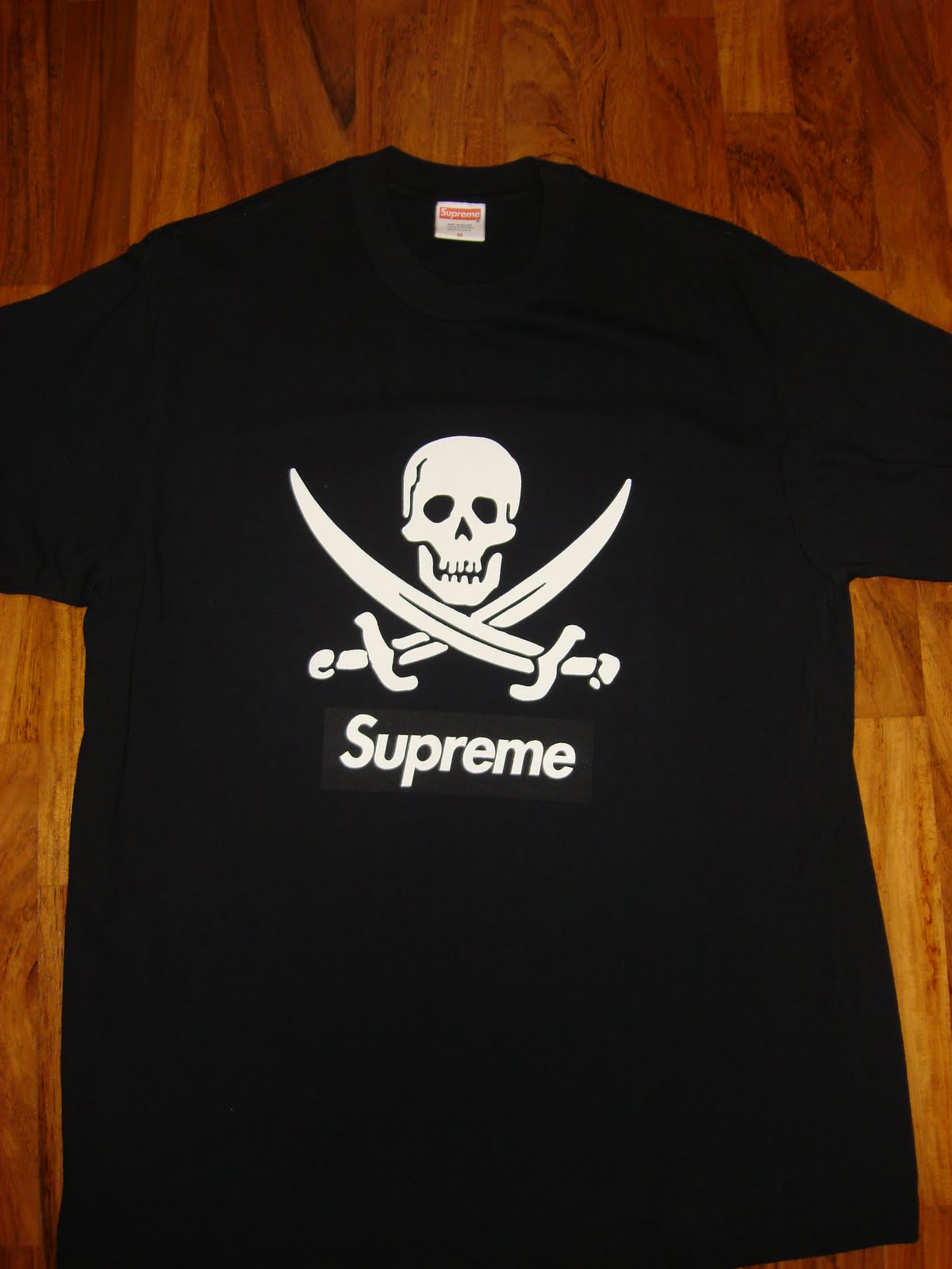 supreme neighborhood tee