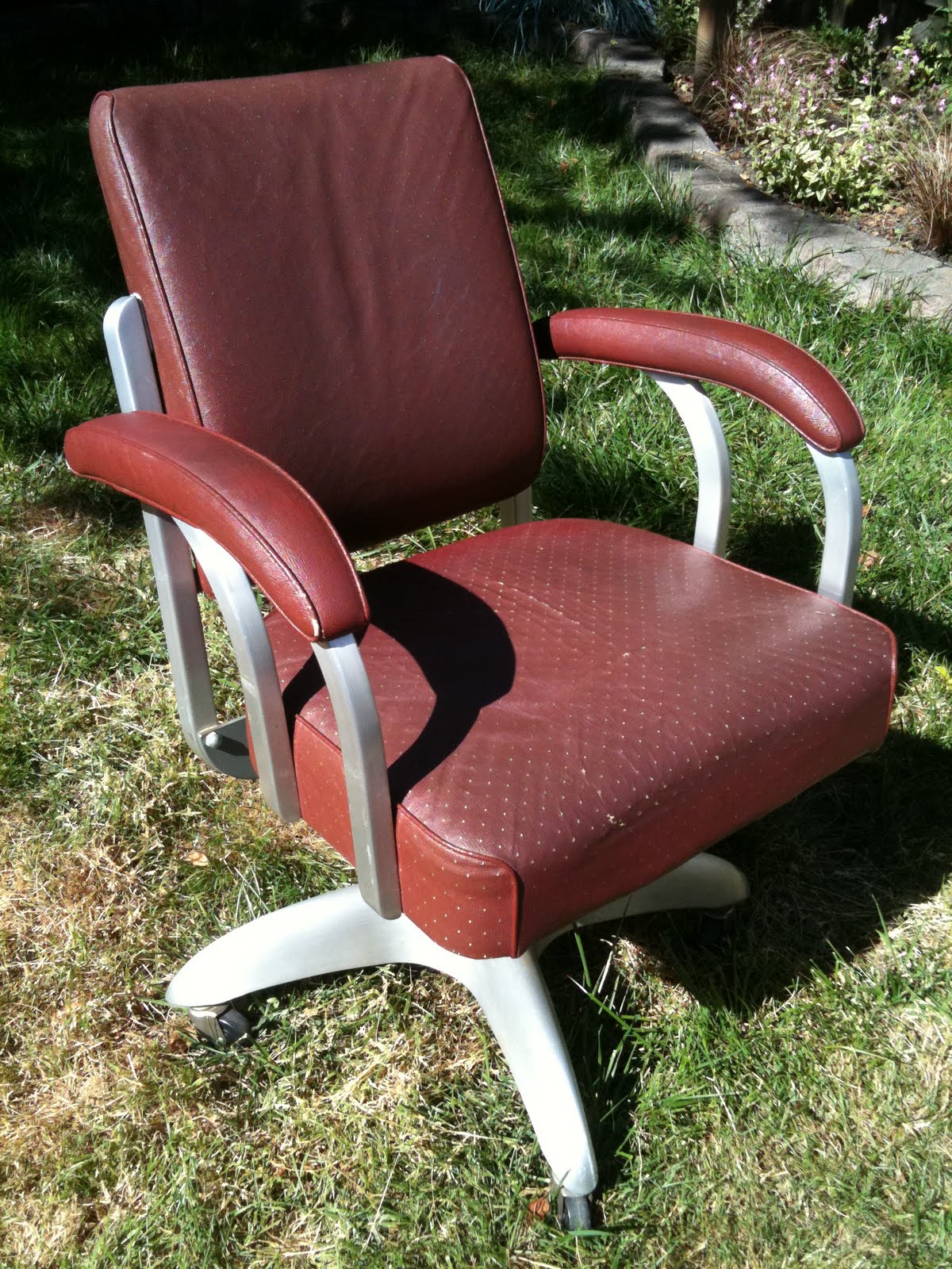 SEATTLE JUNK LOVE SOLD ca.1939 Good Form Comfort Master 3129 office chair 300