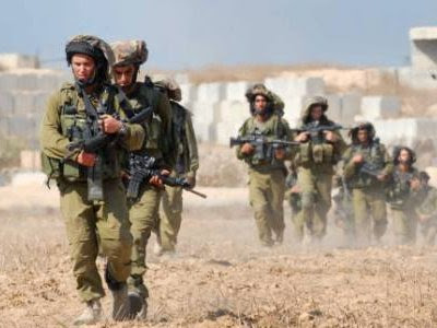 Israeli troops enter the Gaza Strip