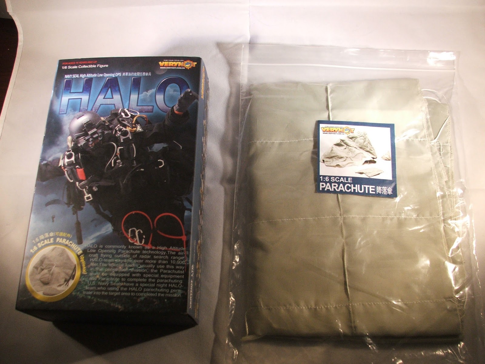 Very Hot Toys HALO Paratrooper