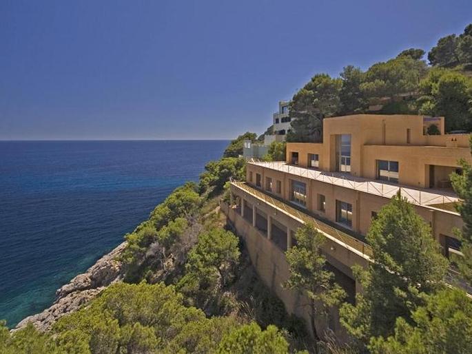 Modern Mediterranean Mansion