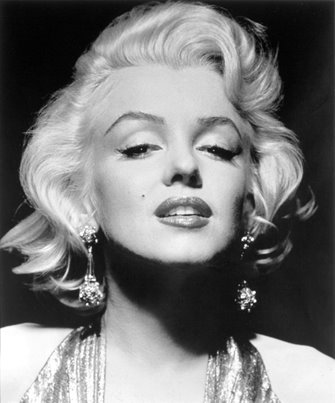 [marilyn_monroe_sig_335.jpg]