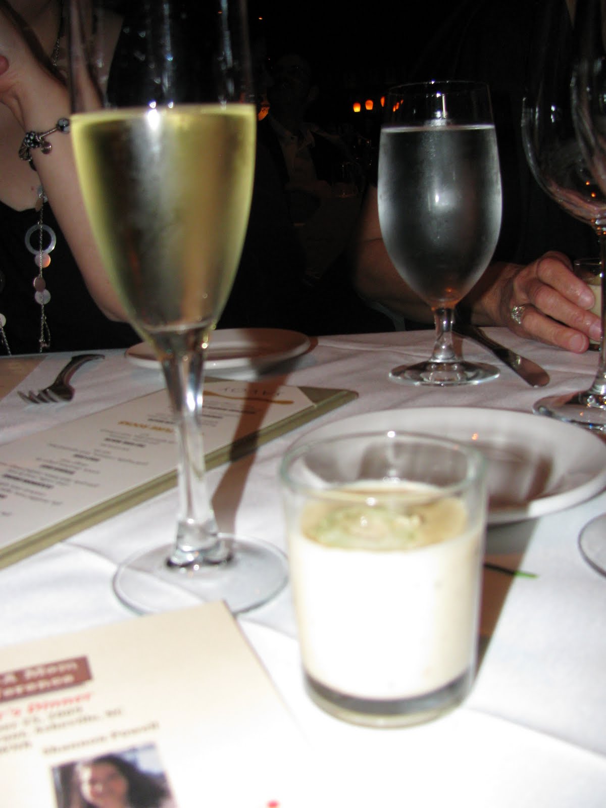 [internetfee+184.jpg]