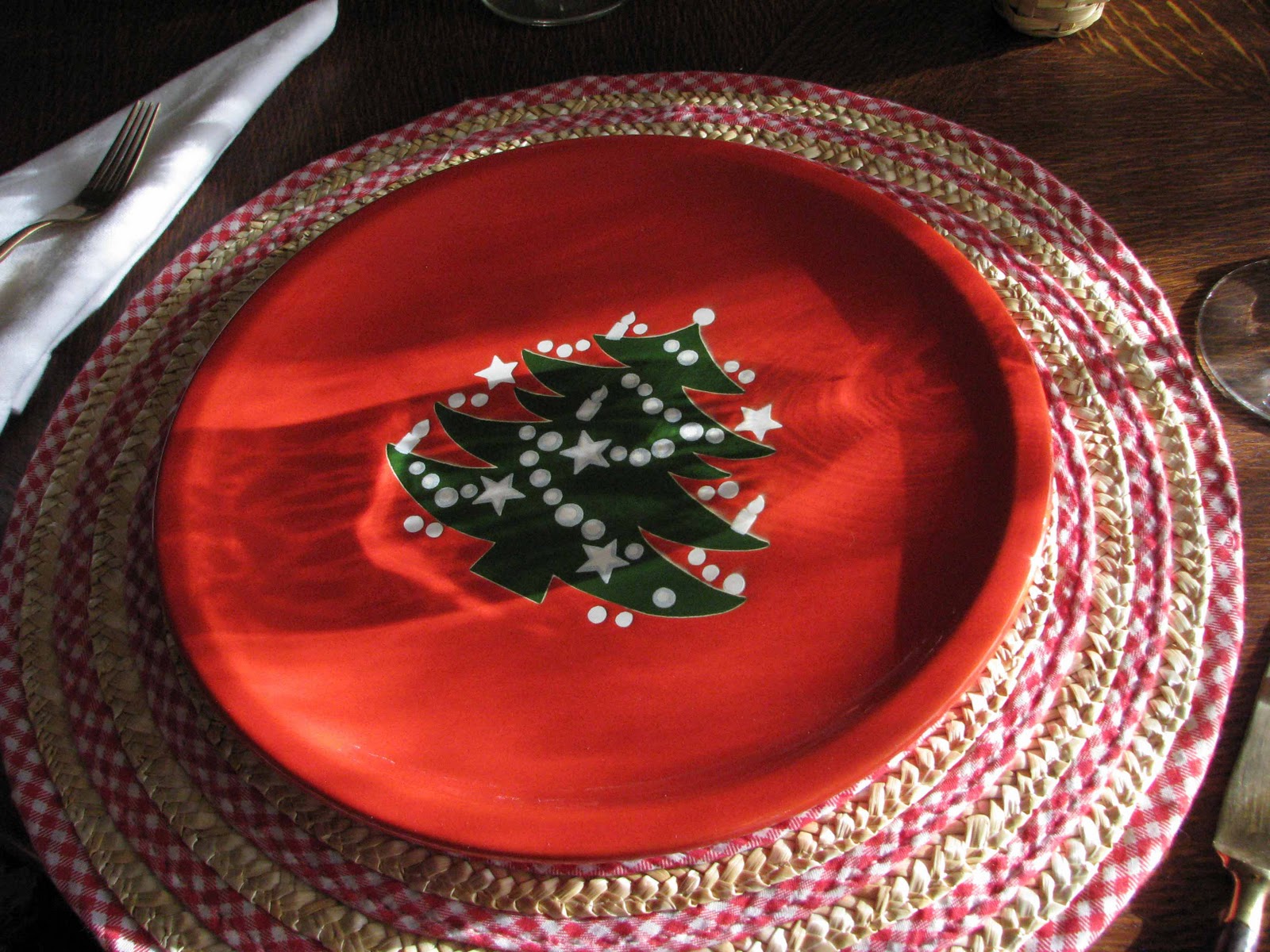 Creative Journeys: A Waechtersbach Christmas Tablescape