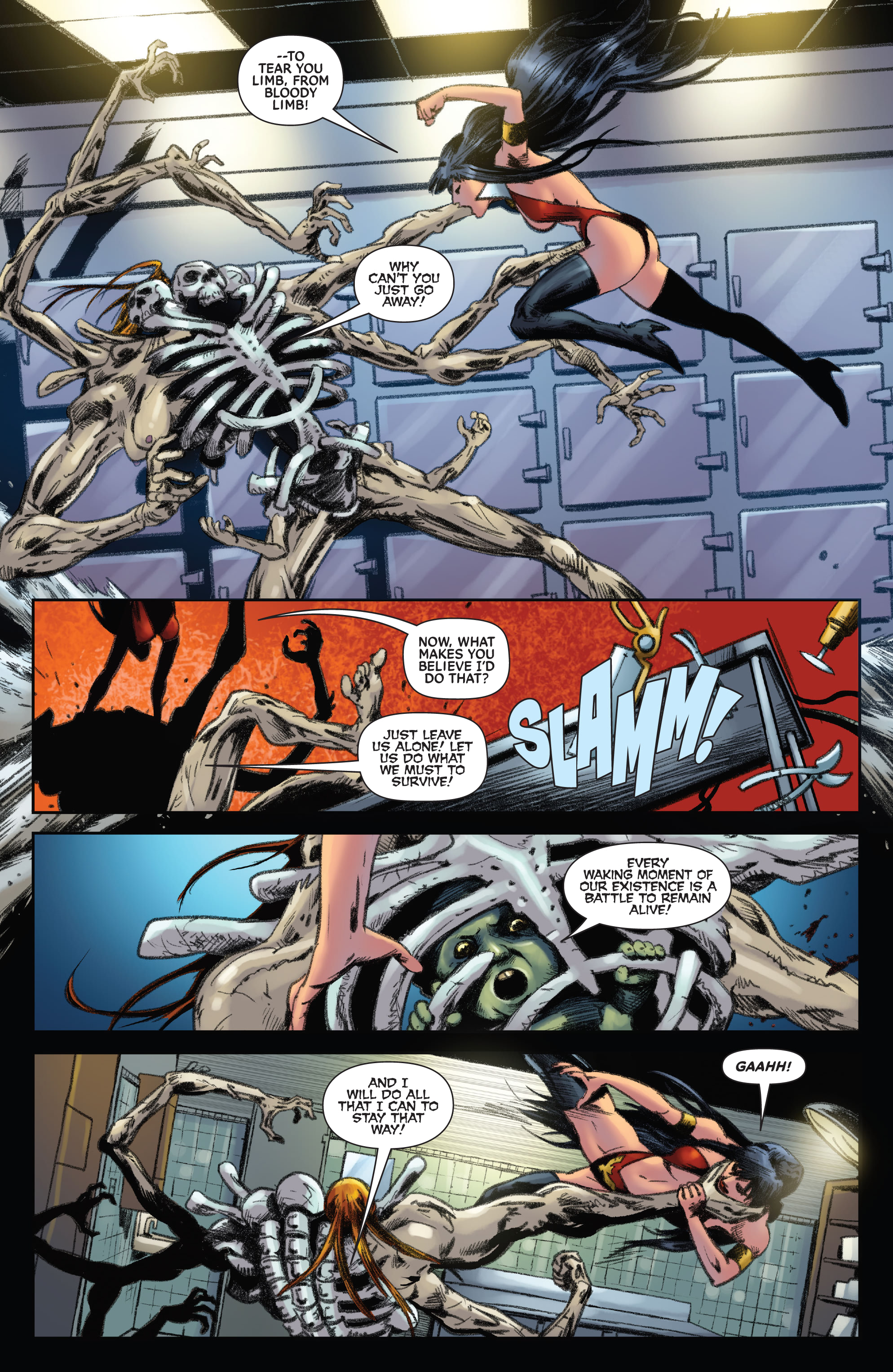 Read online Vampirella Strikes (2022) comic -  Issue #10 - 10
