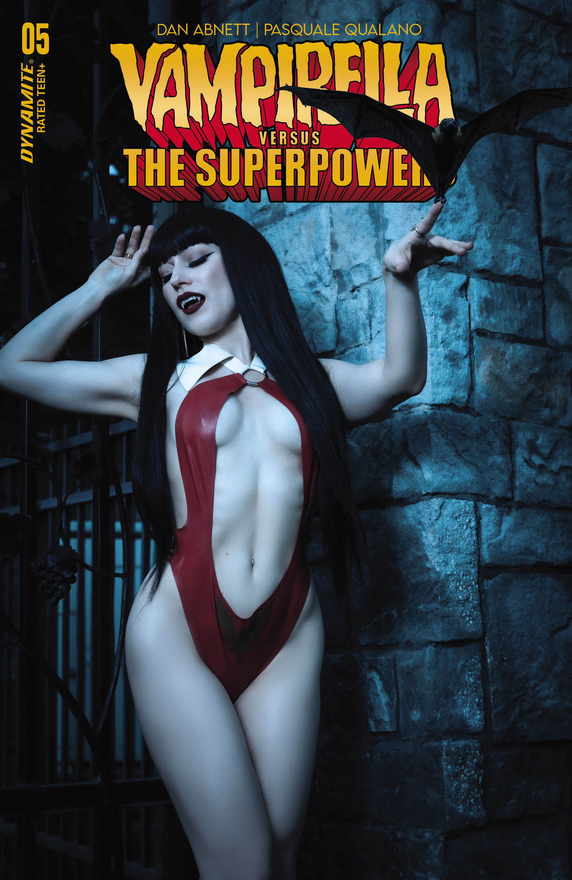 Read online Vampirella Versus The Superpowers comic -  Issue #5 - 6