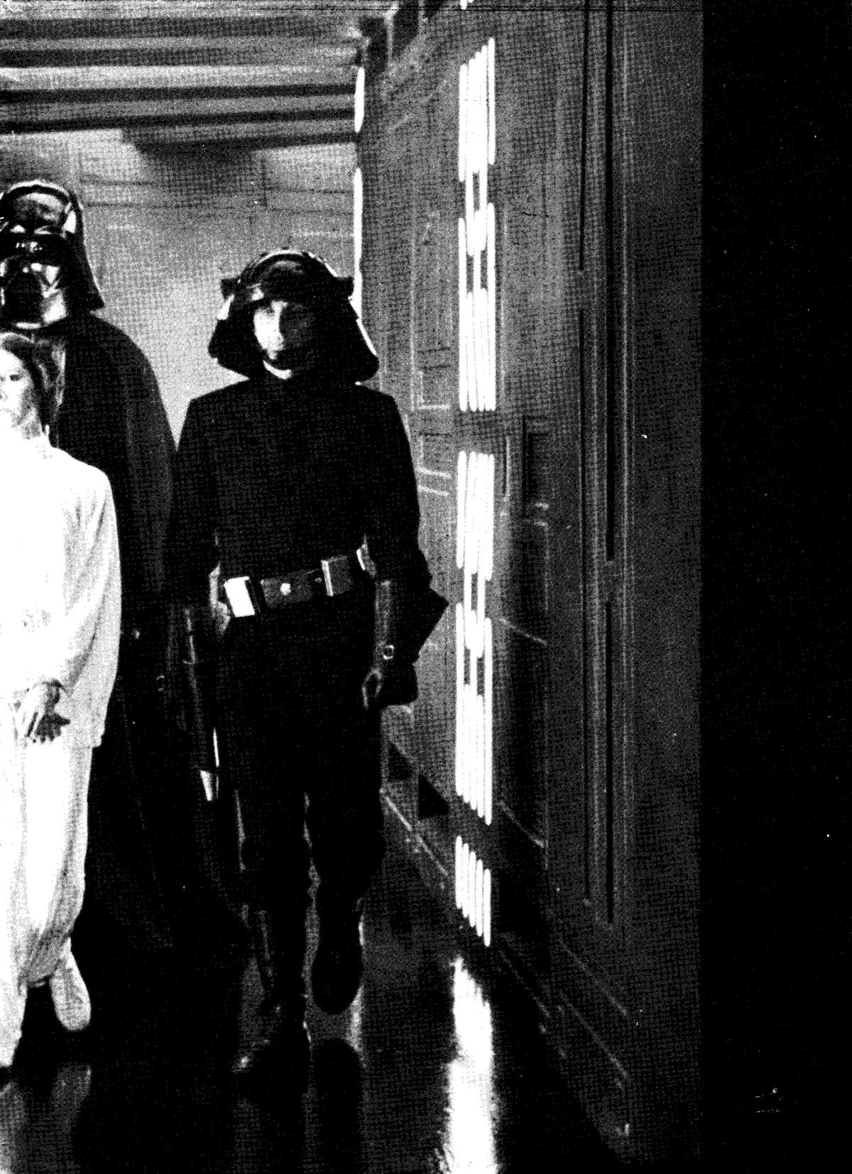 Read online Star Wars Weekly comic -  Issue #38 - 27