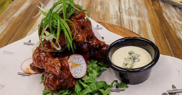 ventura99 Buffalo Wings N Things Sm Trece