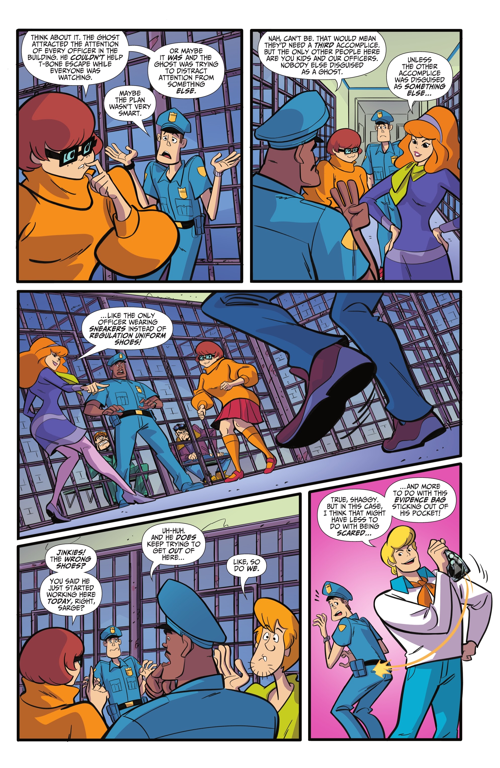 Read online Scooby-Doo: Where Are You? comic -  Issue #114 - 10