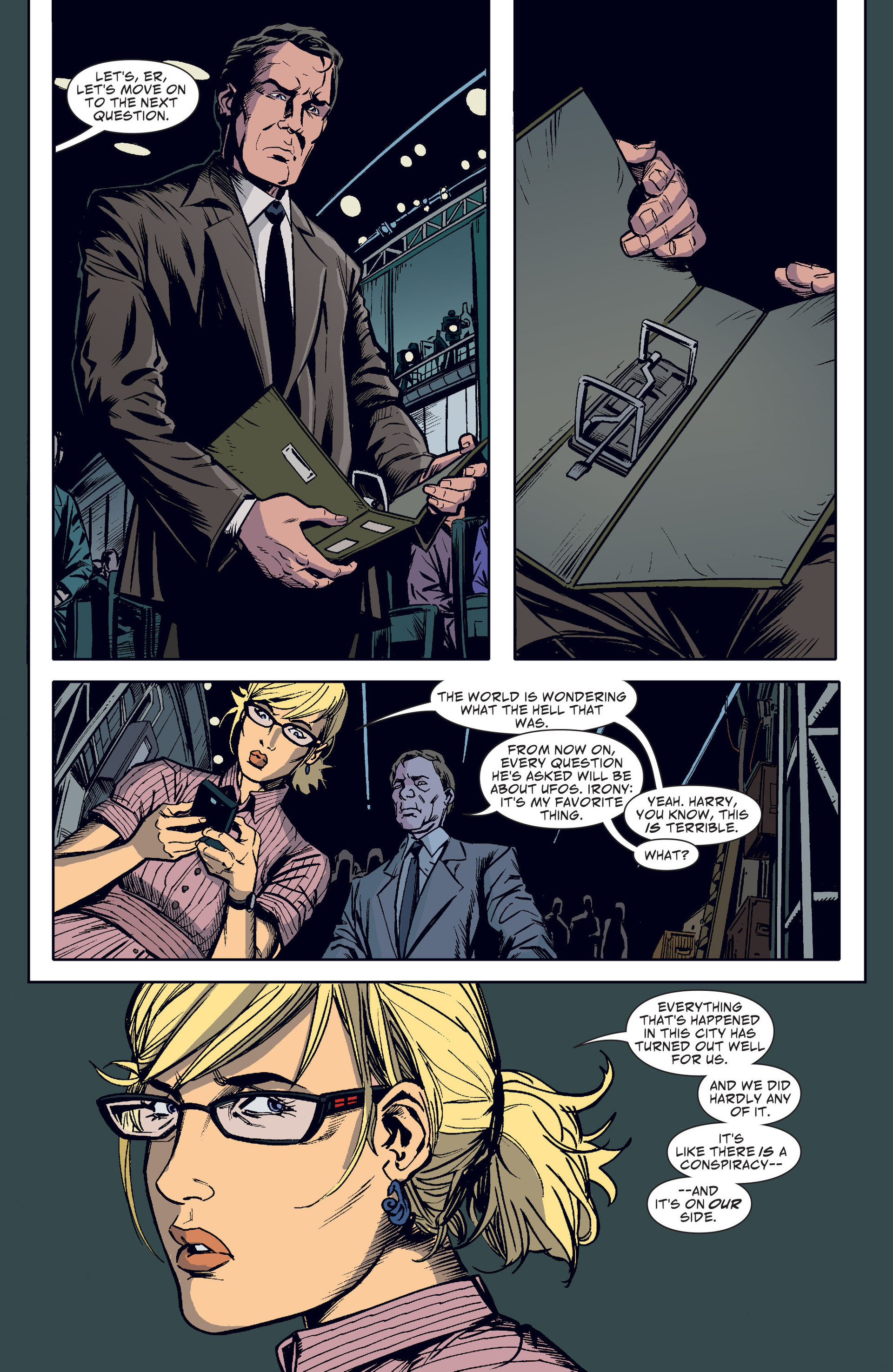 Read online Saucer Country comic -  Issue #10 - 18